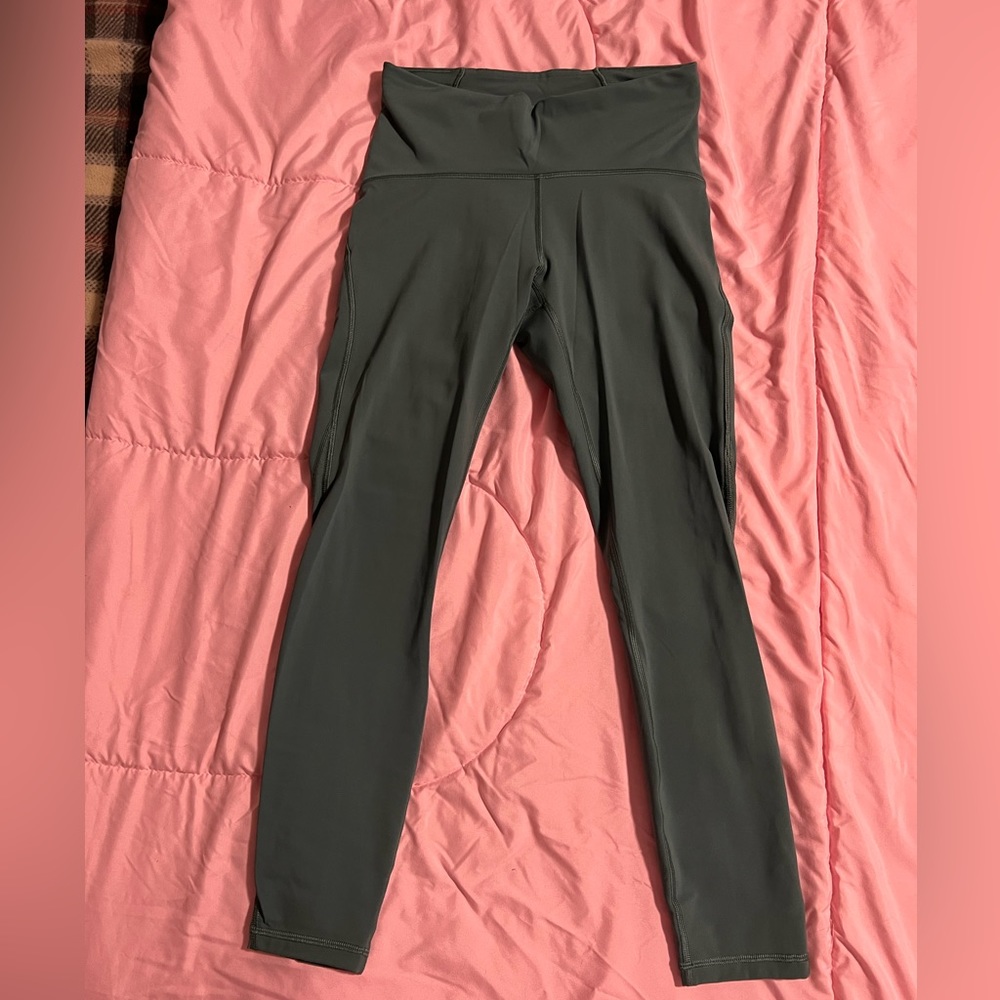 Lululemon leggings!
